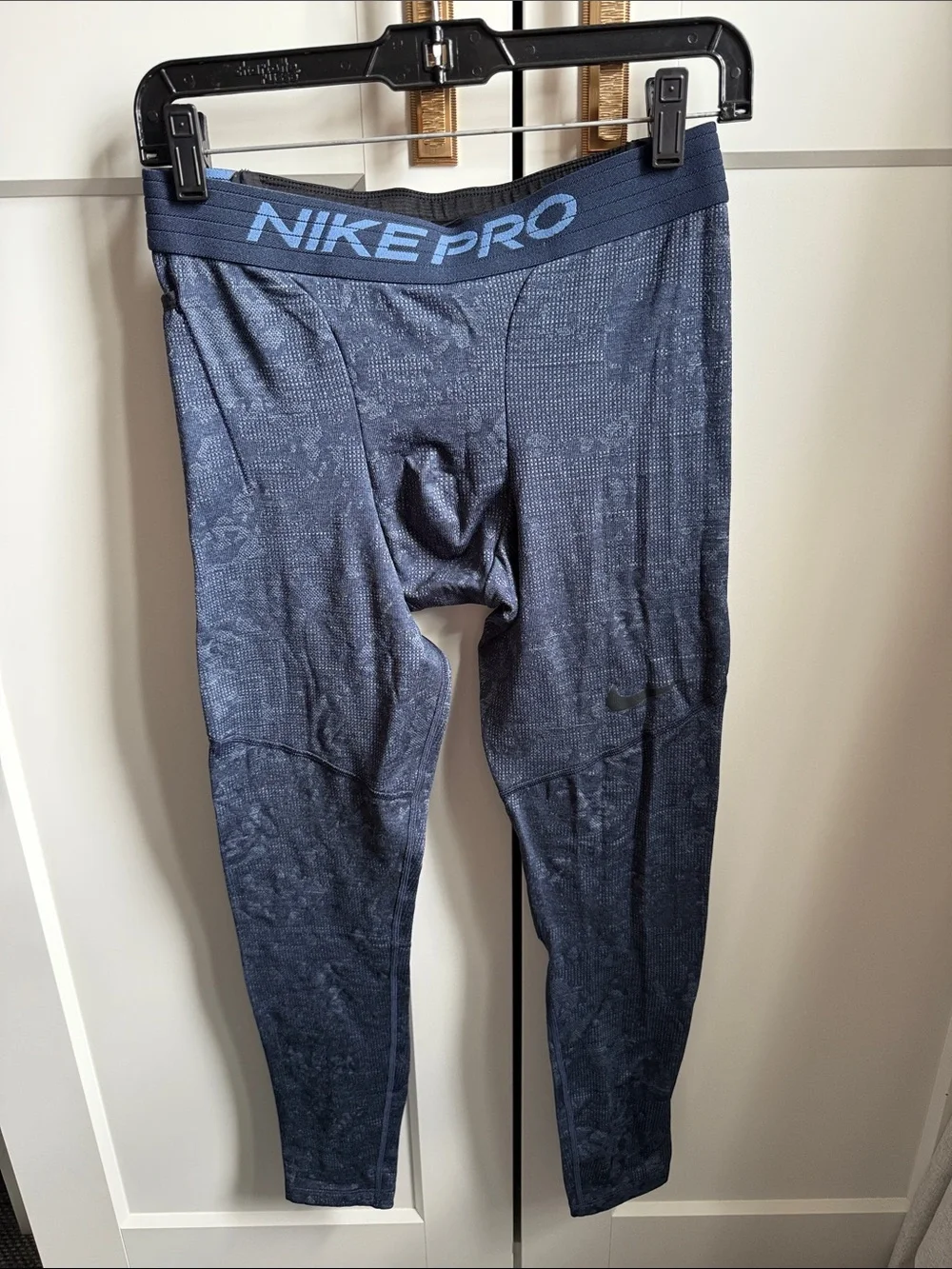 Nike Pro Compression Base Layer Tights in Navy Blue Large